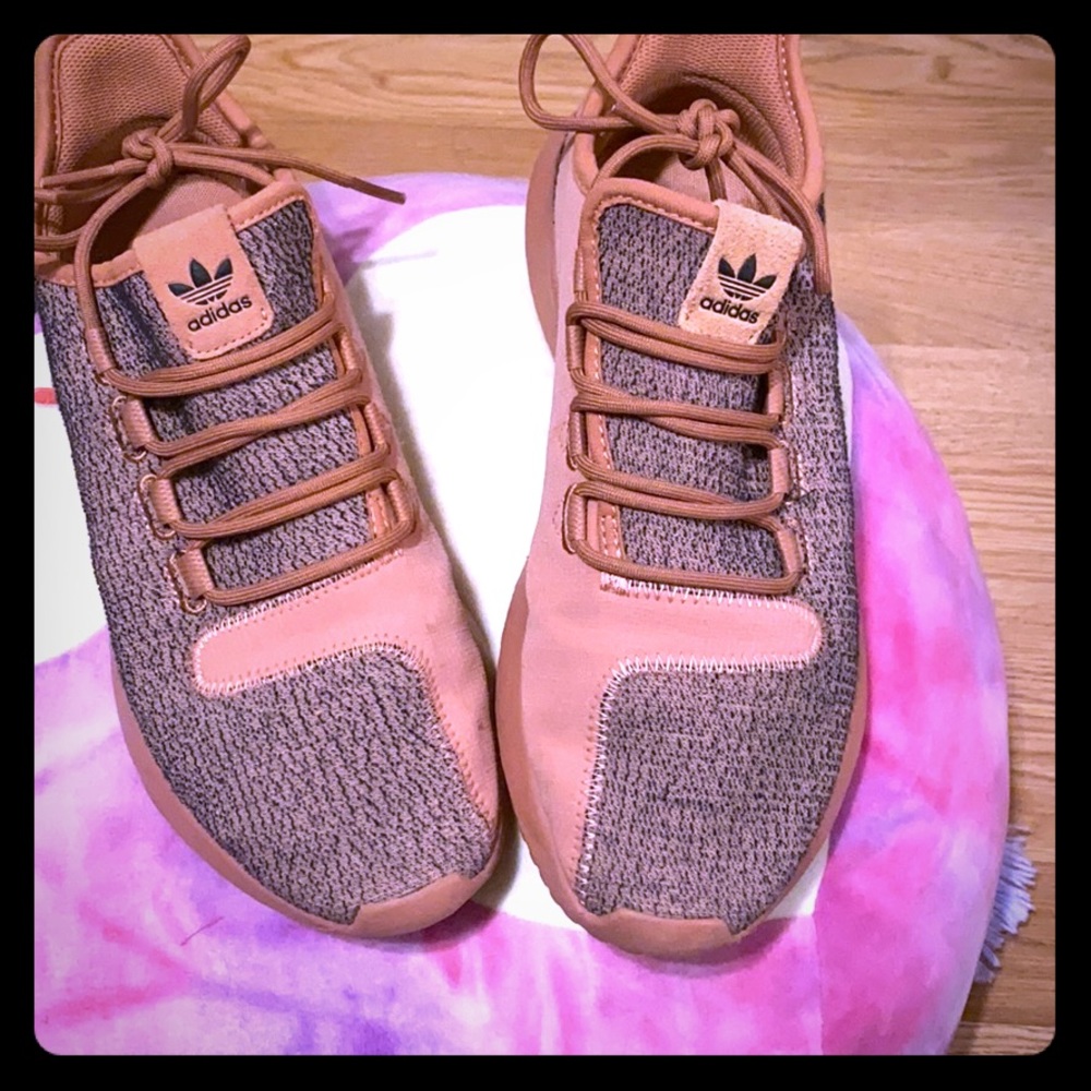 Adidas Tubulars in Muave